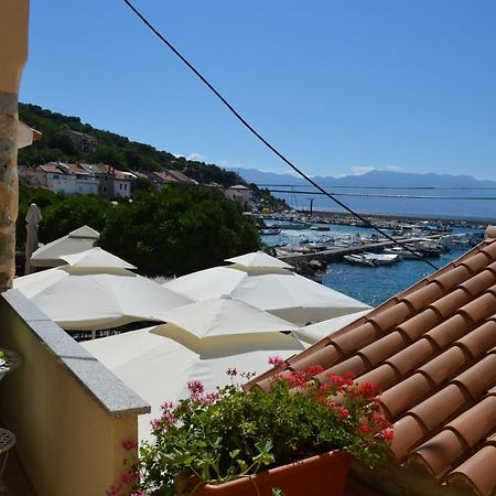 Apartments Riva Baška Екстериор снимка